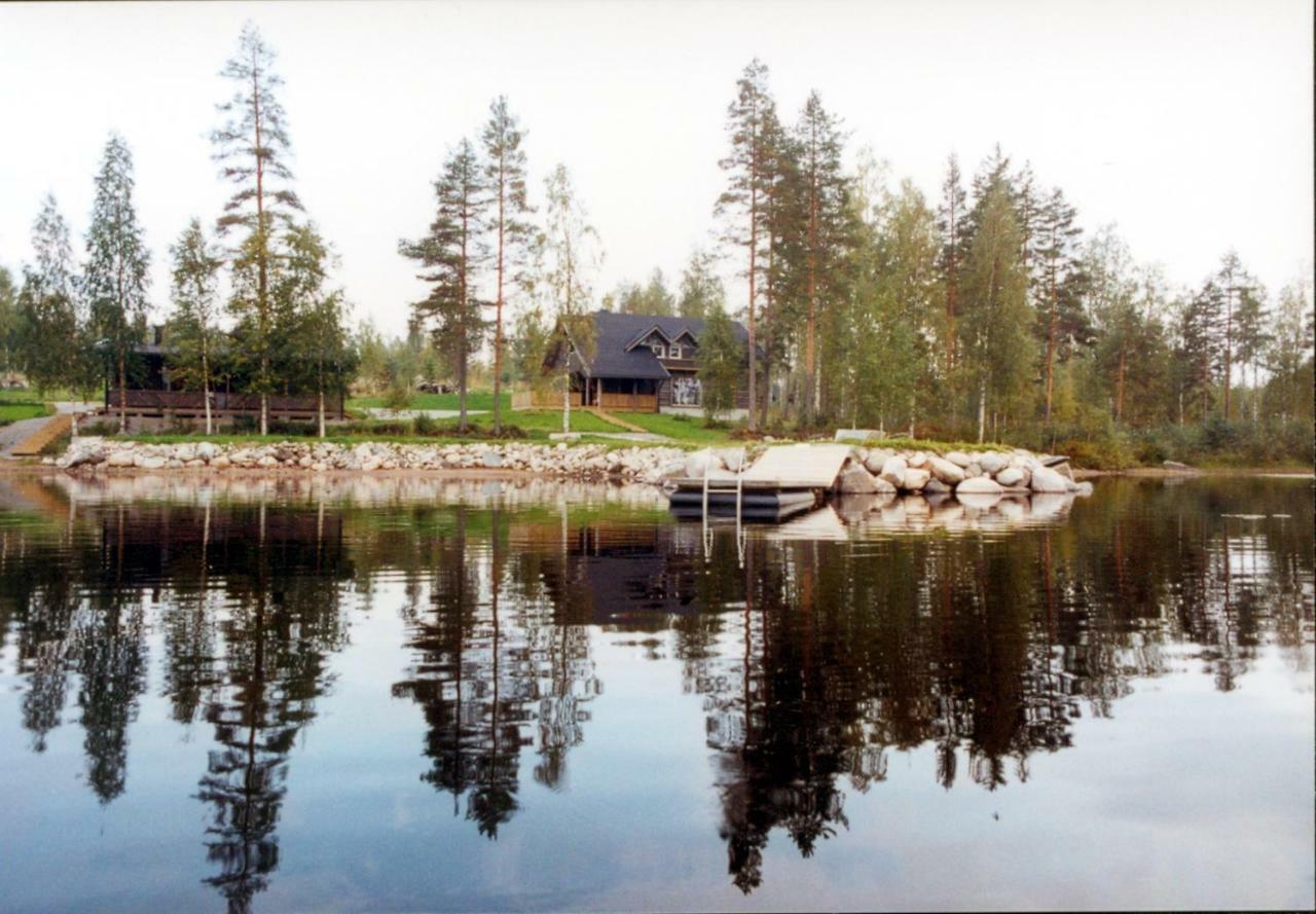 Revontuli Resort Glass Igloos Hankasalmi Esterno foto