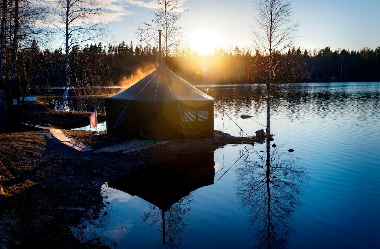 Revontuli Resort Glass Igloos Hankasalmi Esterno foto